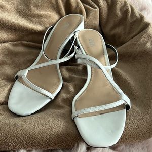 Zara White Mules With Block Heel